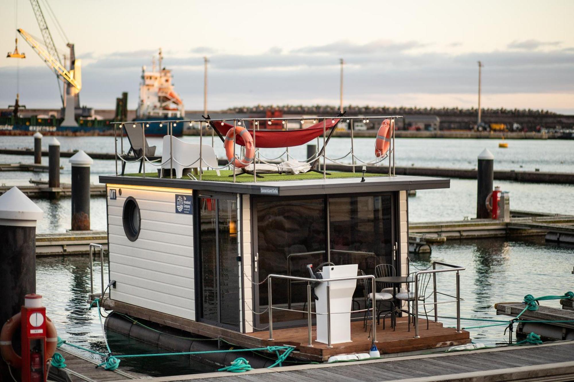 The Homeboat Company Ponta Delgada-Acores Exterior foto